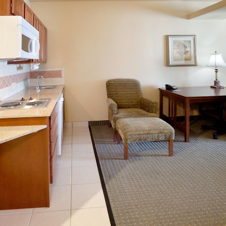 Staybridge Suites Laredo By Ihg Exterior photo