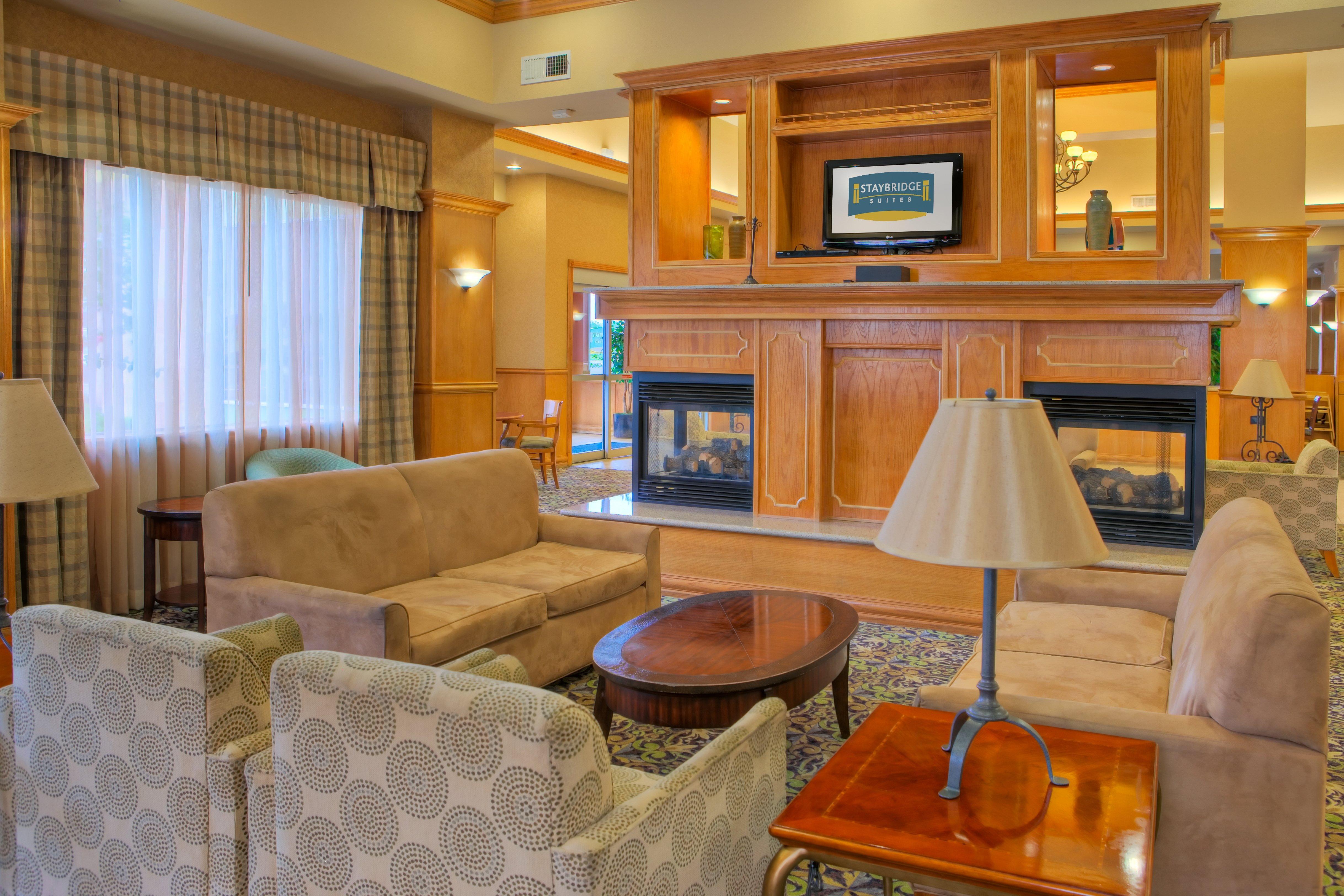 Staybridge Suites Laredo By Ihg Exterior photo