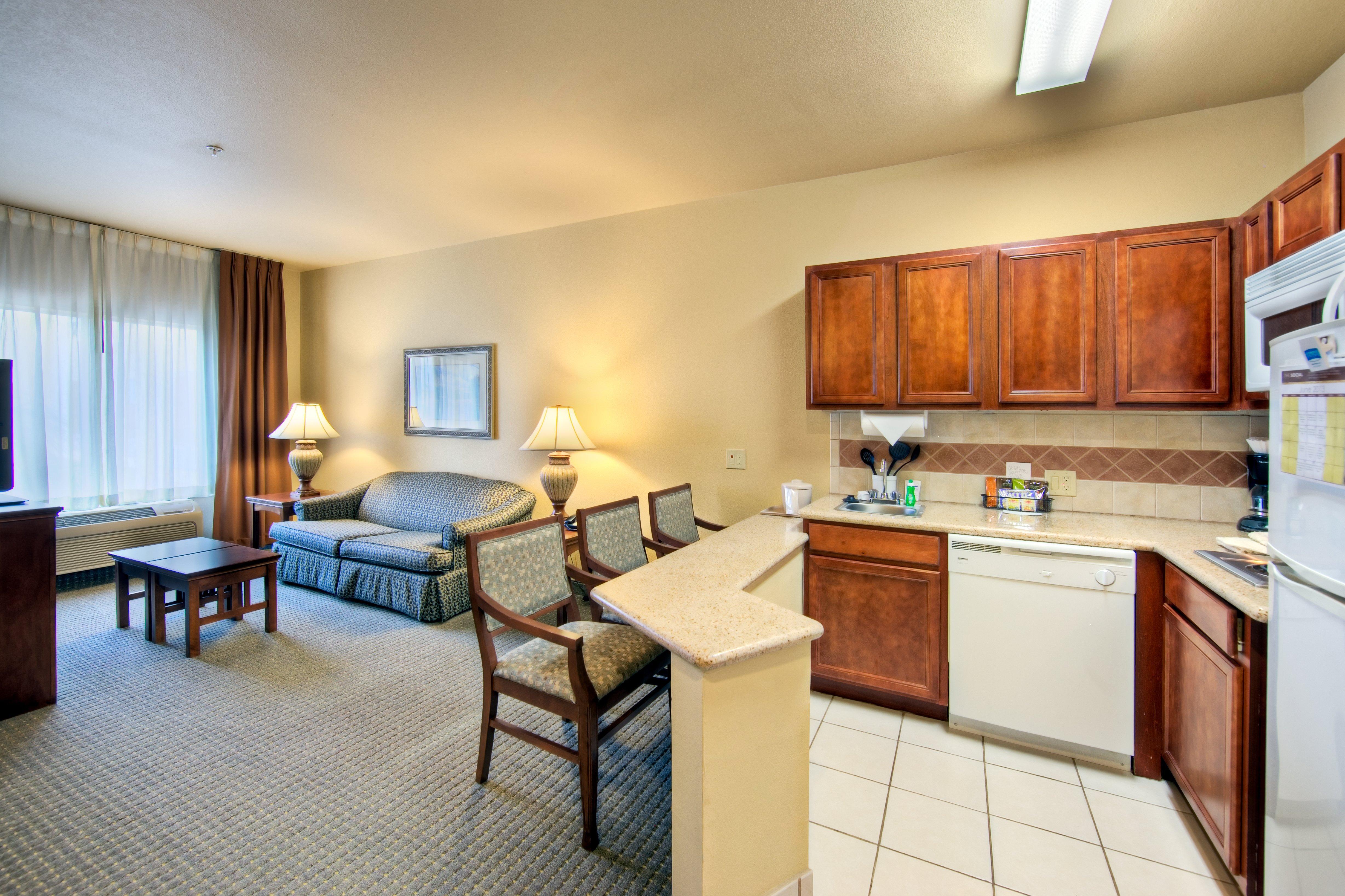 Staybridge Suites Laredo By Ihg Exterior photo