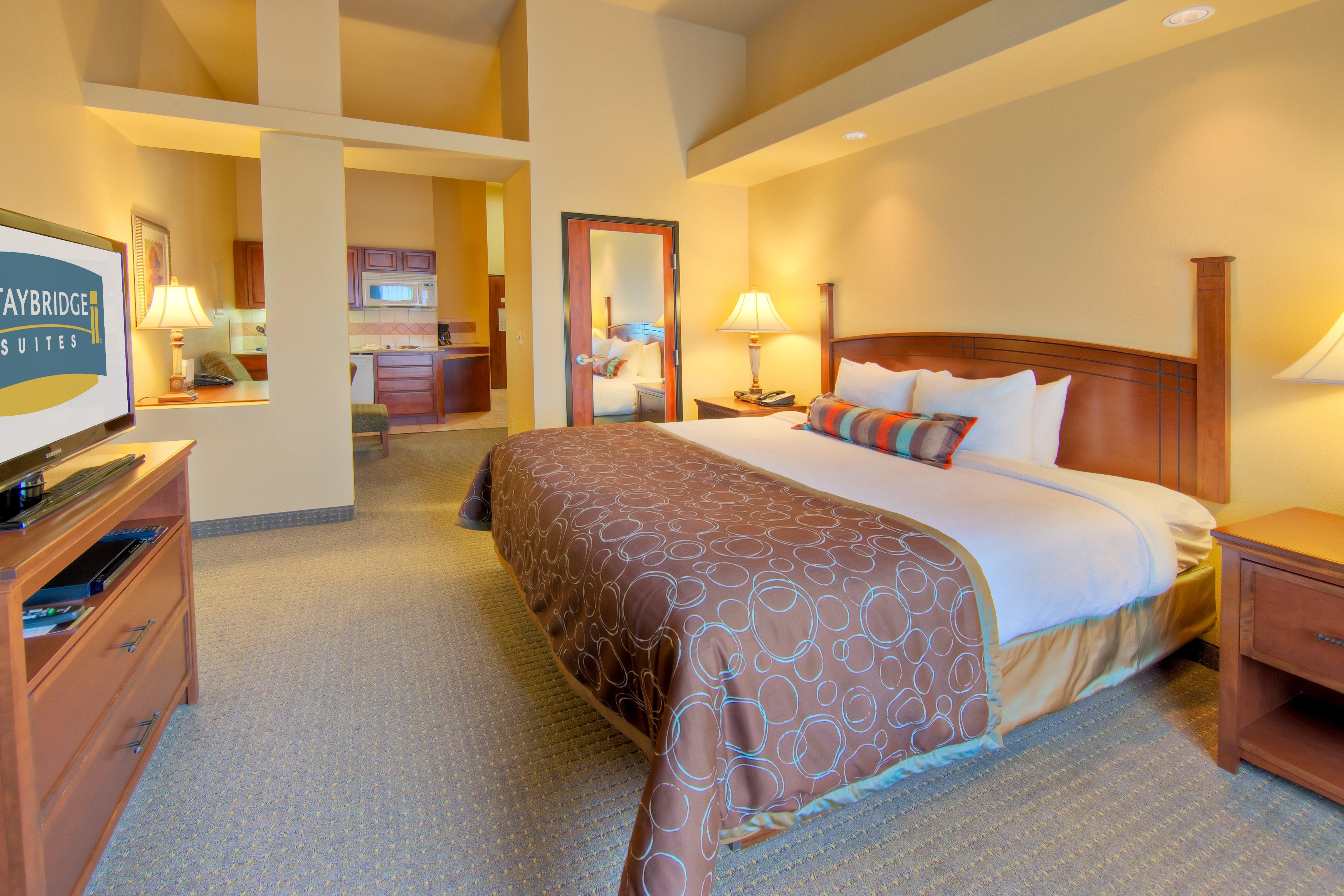 Staybridge Suites Laredo By Ihg Exterior photo