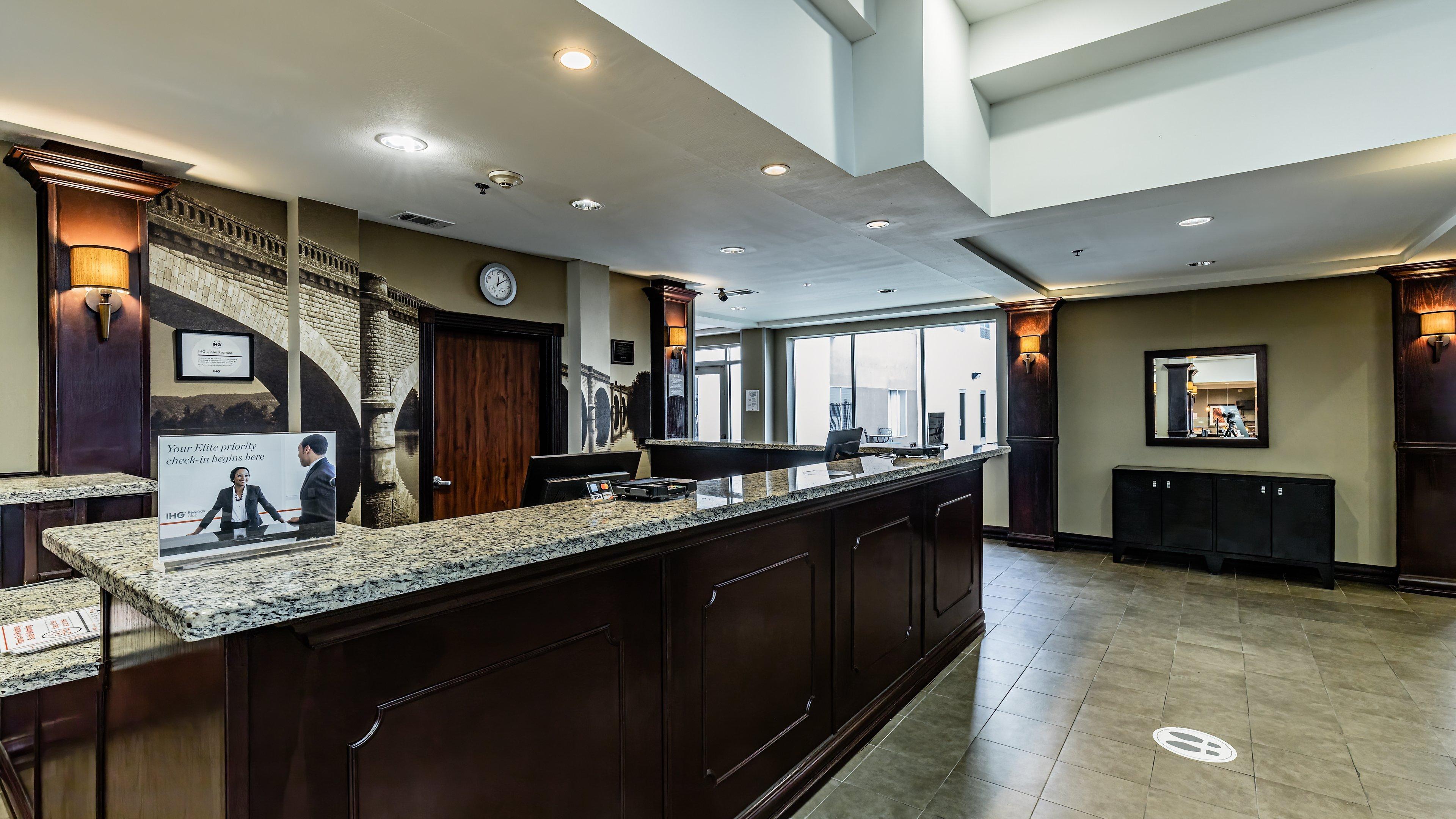 Staybridge Suites Laredo By Ihg Exterior photo