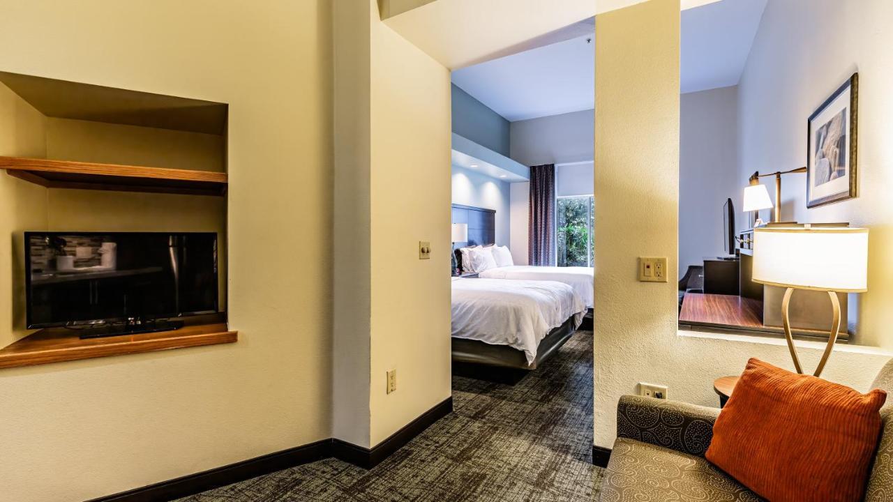 Staybridge Suites Laredo By Ihg Exterior photo