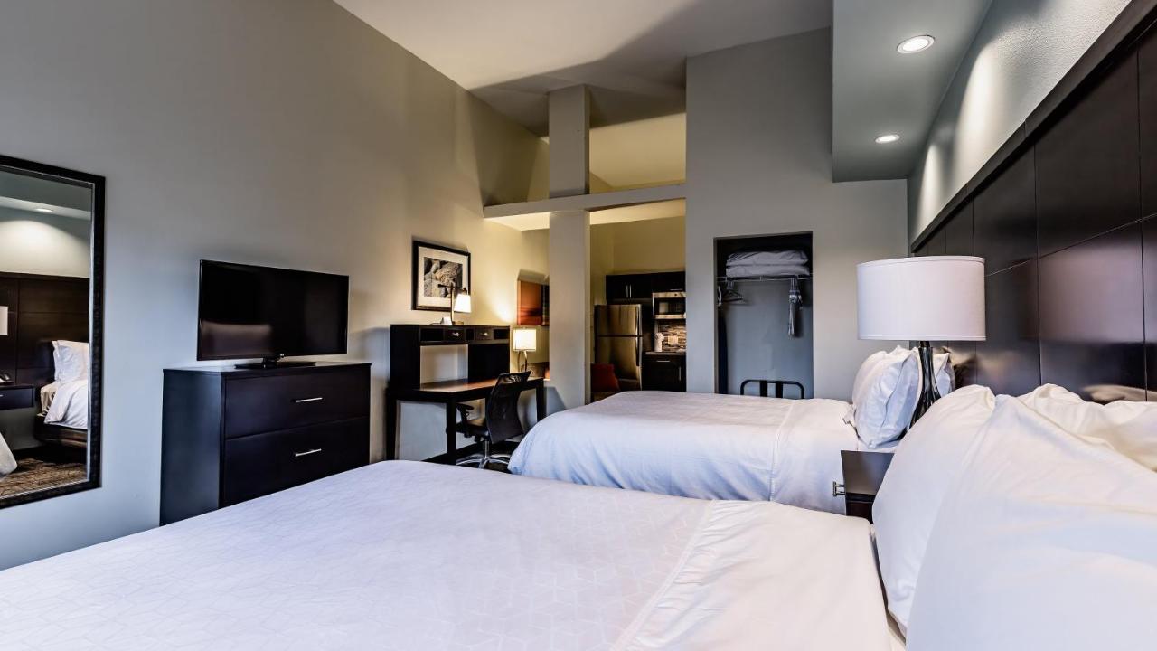 Staybridge Suites Laredo By Ihg Exterior photo