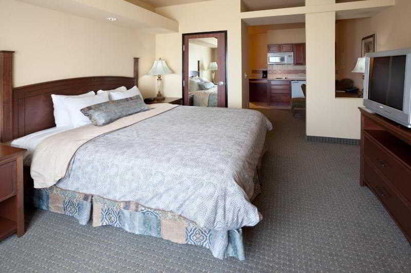 Staybridge Suites Laredo By Ihg Exterior photo